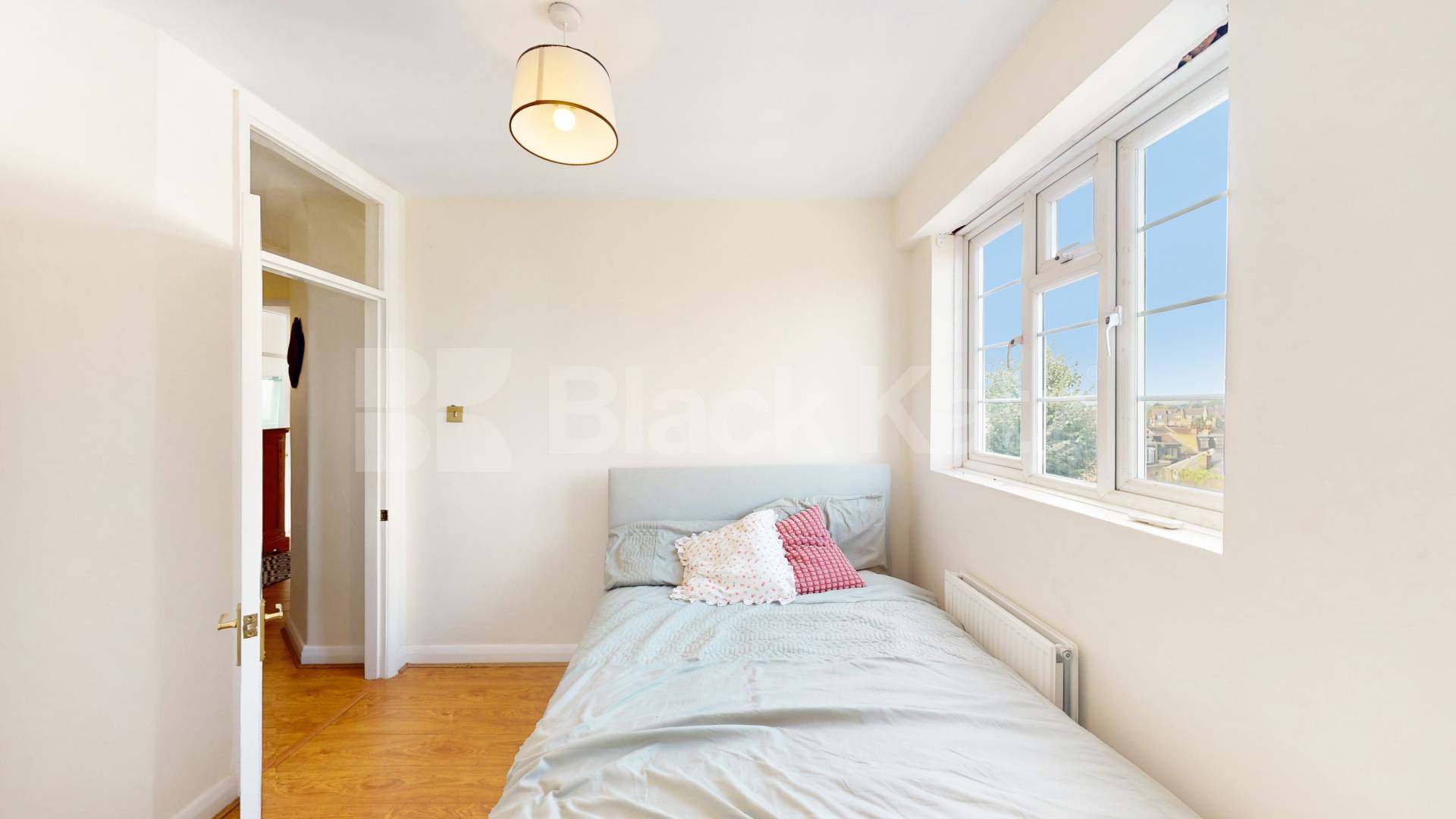 A spacious and well-presented two-bedroom furnished flat located on Uxbridge Road, W12 Hanover Court, Shepherds Bush, W12,  Hanover Court