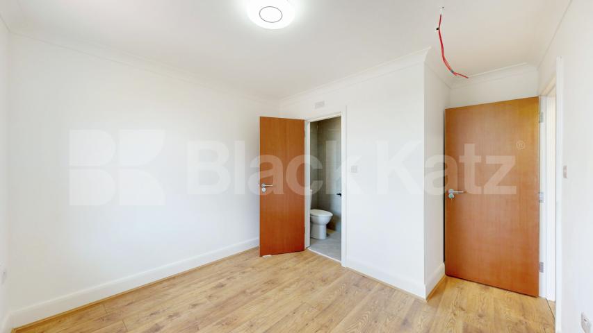 Located in the heart of the ever-popular Willesden Green High Road, this beautifully renovated three-bedroom, three-bathroom property offers stylish and spacious living in a prime North West London location High road, Willesden Green, NW10,  London