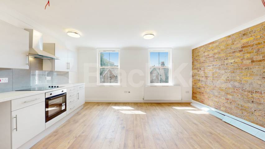 Located in the heart of the ever-popular Willesden Green High Road, this beautifully renovated three-bedroom, three-bathroom property offers stylish and spacious living in a prime North West London location High road, Willesden Green, NW10,  London