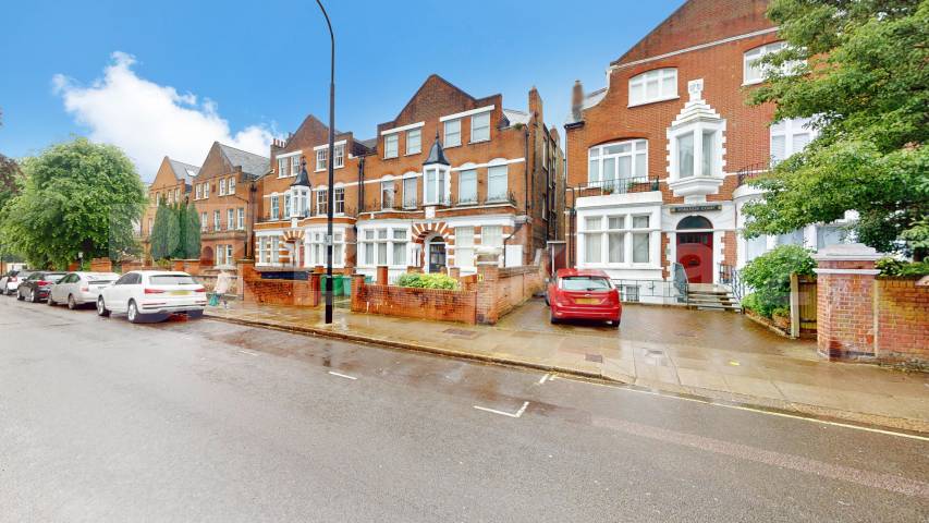 One-bedroom flat to rent in the popular Broadhurst Gardens, NW6.This well-presented property offers a bright and comfortable living space, a separate fully fitted kitchen, a spacious double bedroom, and a modern bathroom Broadhurst Gardens, London, NW6,  London