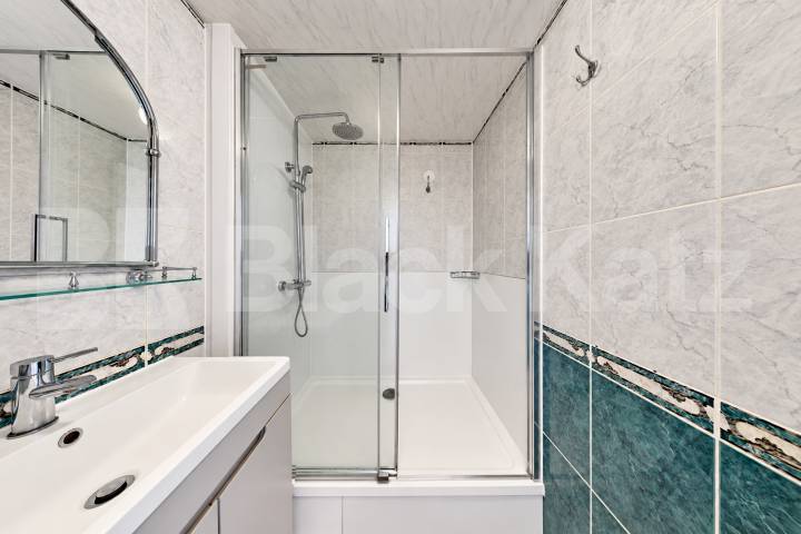 A spacious two double bedroom apartment situated on the 11th floor of Ashburnham Tower, SW10, offering fantastic far-reaching views across London Ashburnham Tower, Chelsea, SW10,  Ashburnham Tower World's End Estate