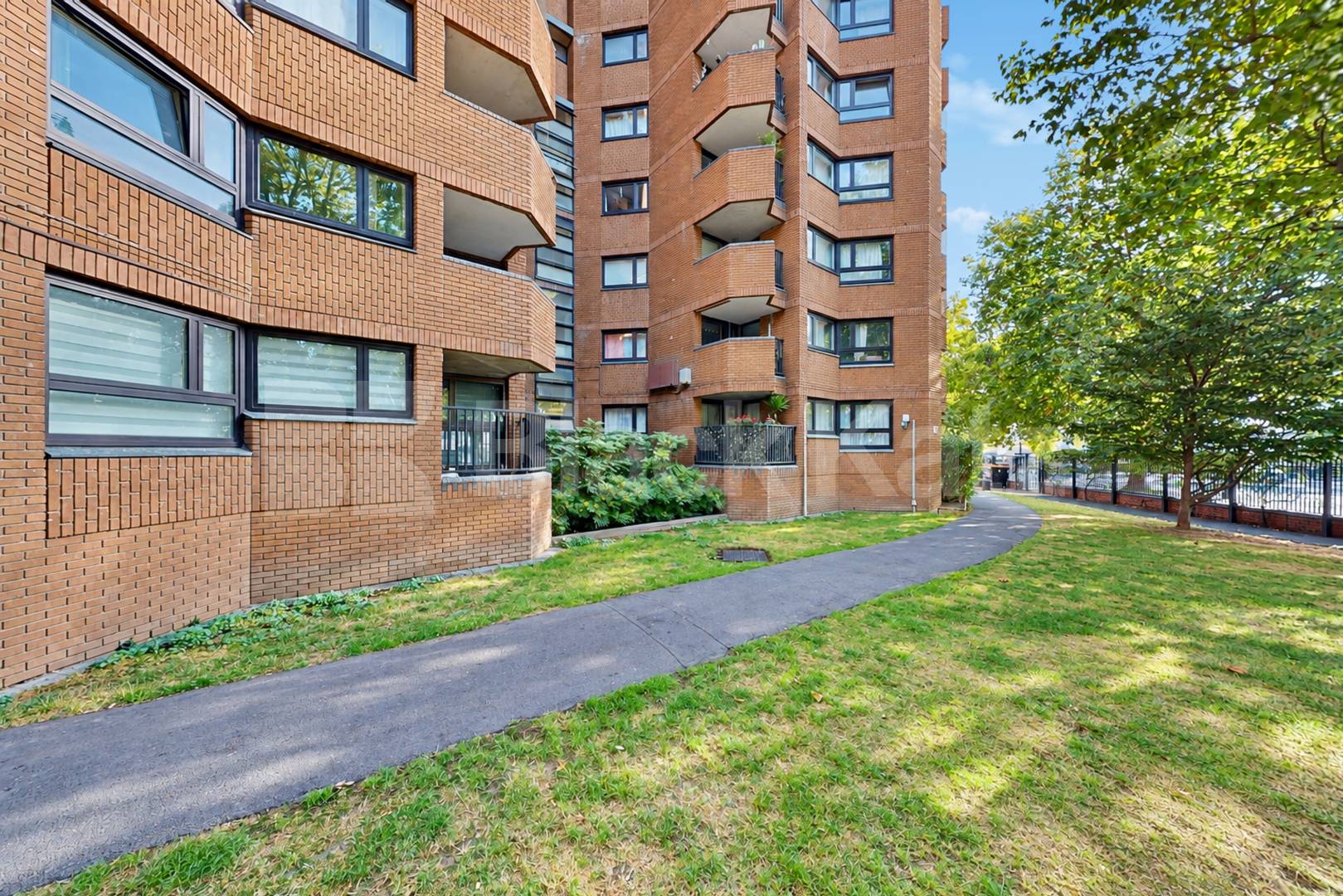 A spacious two double bedroom apartment situated on the 11th floor of Ashburnham Tower, SW10, offering fantastic far-reaching views across London Ashburnham Tower, Chelsea, SW10,  Ashburnham Tower World's End Estate