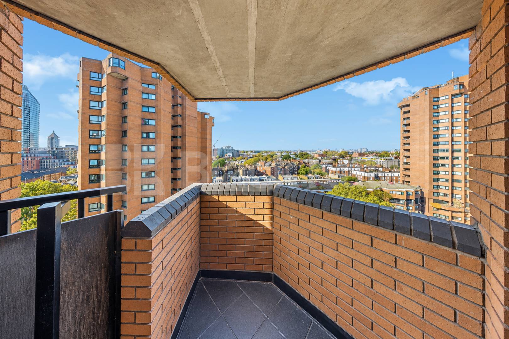 A spacious two double bedroom apartment situated on the 11th floor of Ashburnham Tower, SW10, offering fantastic far-reaching views across London Ashburnham Tower, Chelsea, SW10,  Ashburnham Tower World's End Estate