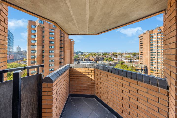 A spacious two double bedroom apartment situated on the 11th floor of Ashburnham Tower, SW10, offering fantastic far-reaching views across London Ashburnham Tower, Chelsea, SW10,  Ashburnham Tower World's End Estate