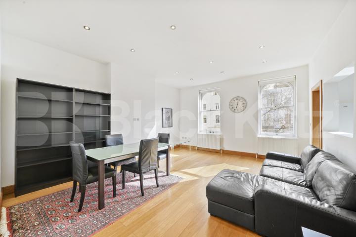 A spacious and well-presented two-bedroom, two-bathroom furnished apartment situated on the first floor of a well-maintained period building on the sought-after Priory Terrace, NW6.The property offers two generous double bedrooms, including a princip Priory Terrace, London, NW6,  London