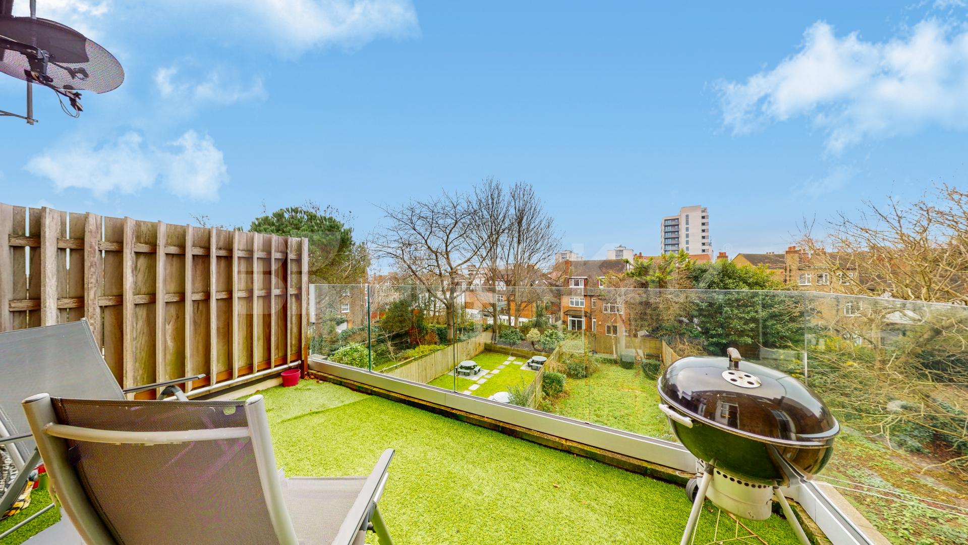 			2 Bedroom, 1 bath, 1 reception 			 Fordwych Road, London, NW2,  London