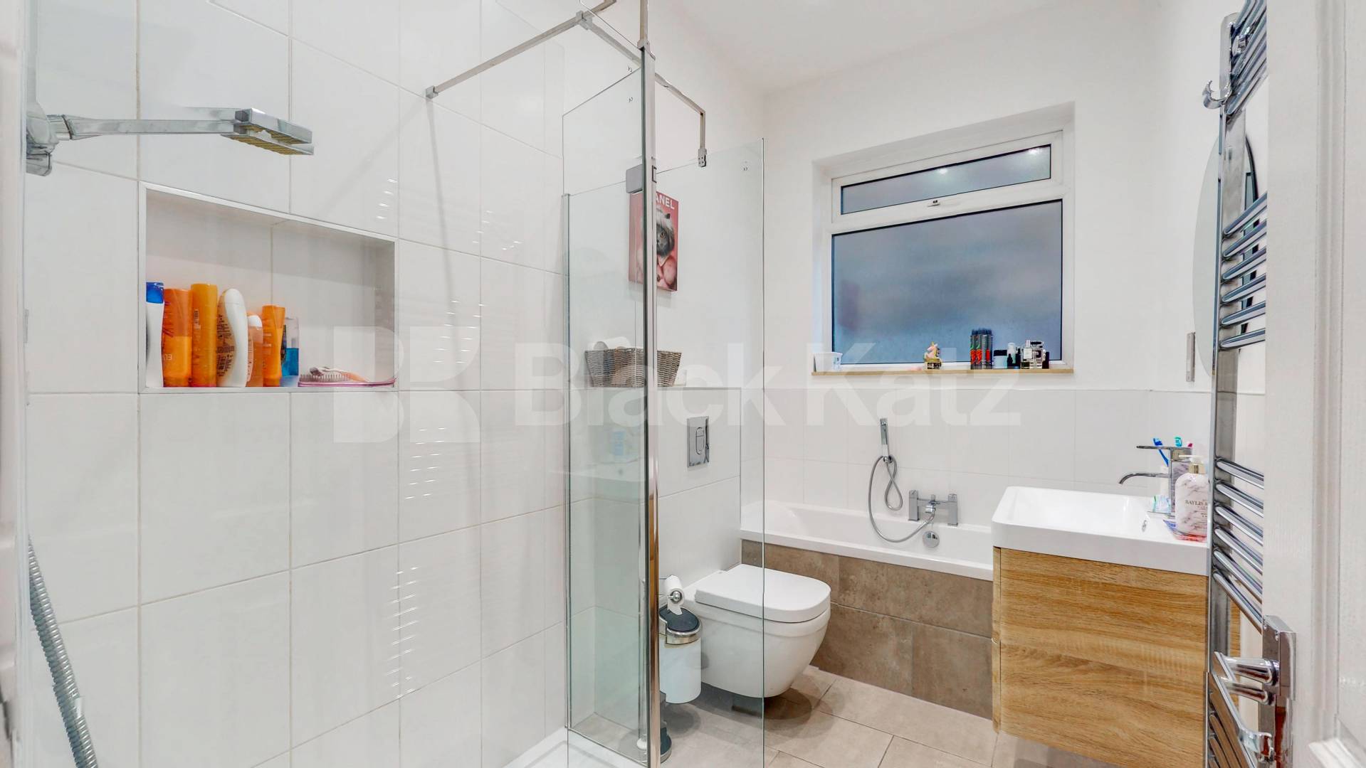 			2 Bedroom, 1 bath, 1 reception 			 Fordwych Road, London, NW2,  London