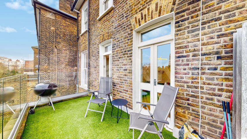 			2 Bedroom, 1 bath, 1 reception 			 Fordwych Road, London, NW2,  London