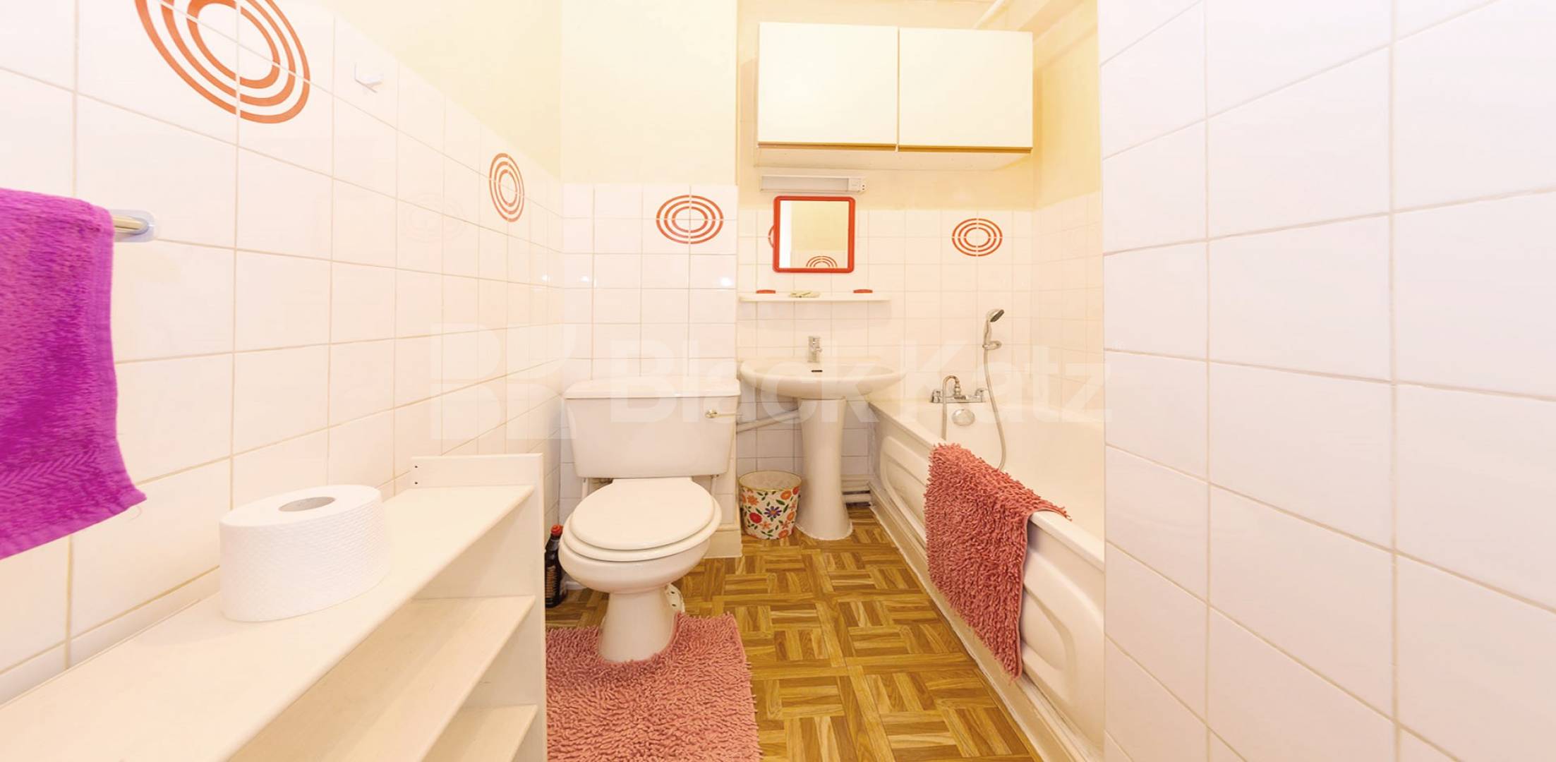 A well presented studio flat on the 2nd floor of a period house conversion on a quiet treelined street in Willesden Green (Jubilee Line) Grosvenor Gardens, London, NW2,  London