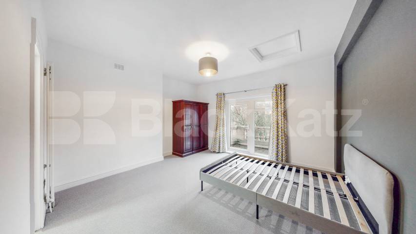 This 2-bedroom, 2-bathroom apartment offers a harmonious blend of modern design, spacious living, and an exceptional location Minster Road, London, NW2,  London