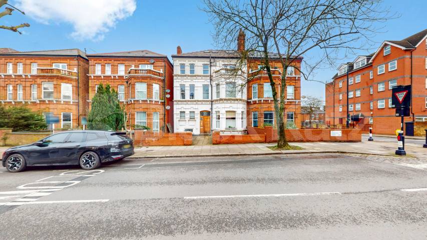 This 2-bedroom, 2-bathroom apartment offers a harmonious blend of modern design, spacious living, and an exceptional location Minster Road, London, NW2,  London