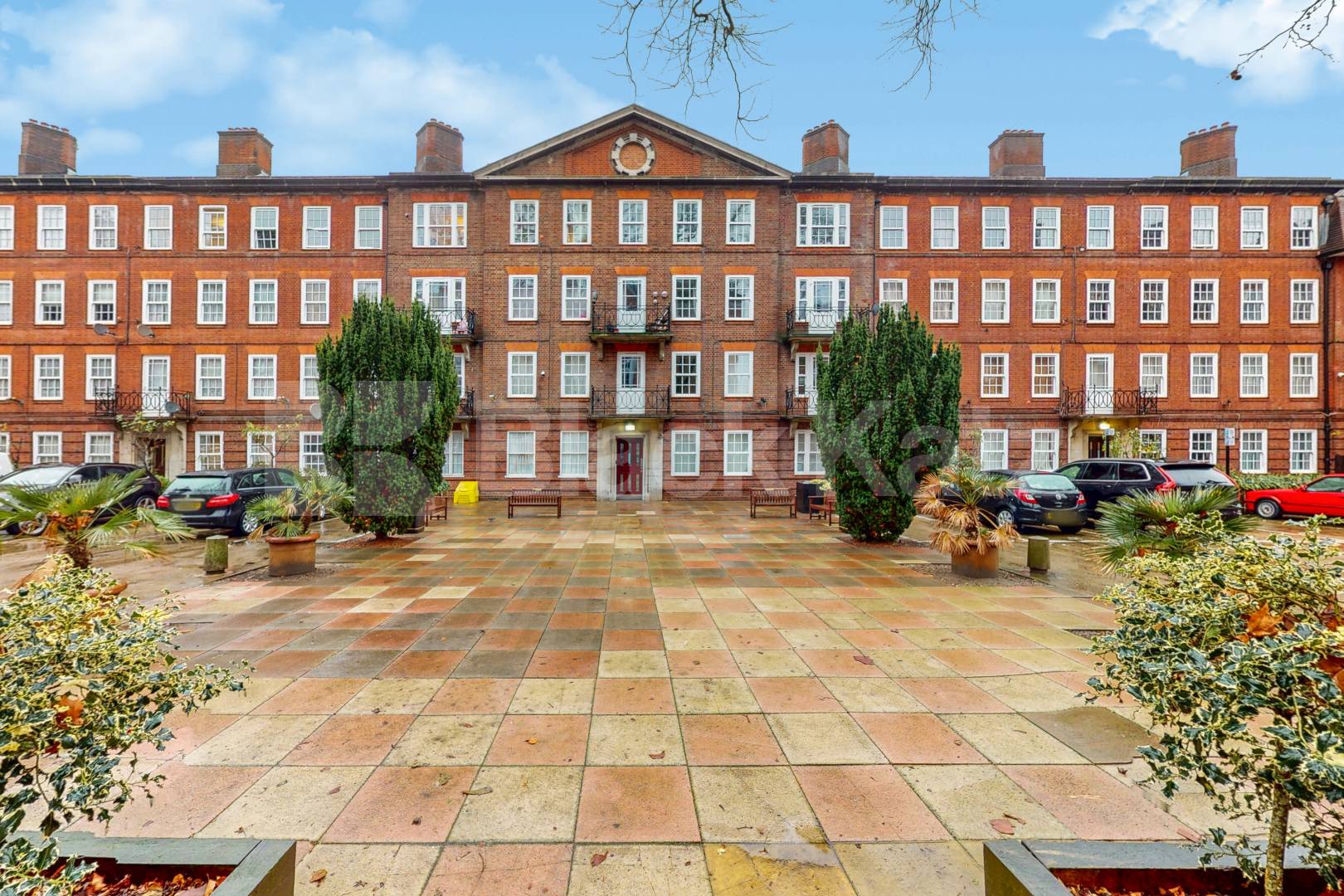 A well-presented two-bedroom apartment to rent in Hortensia House, SW10, available now Hortensia Road, Chelsea, SW10,  Hortensia House Hortensia Road