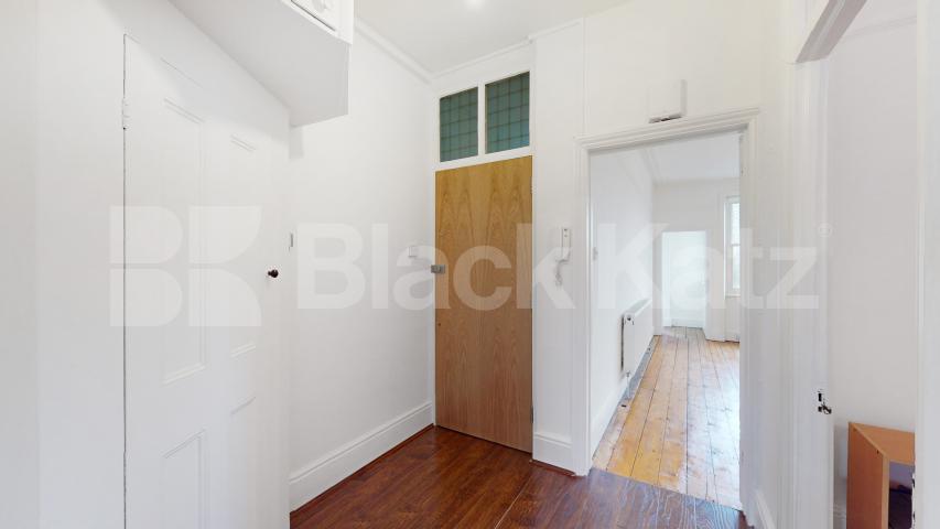 A spacious and well-proportioned one-bedroom apartment set within a well-maintained building on the sought-after Greencroft Gardens, NW6.This impressive property offers an exceptionally large reception room, perfect for both entertaining and comforta Greencroft Gardens, London, NW6,  London