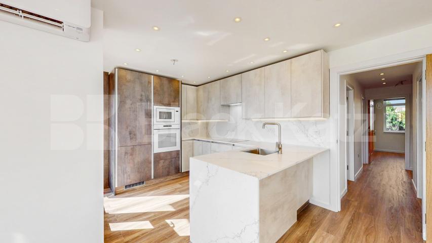 AIR CONDITIONING THROUGHOUT The Oaks, London, NW6,  The Oaks