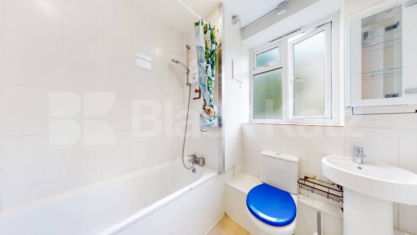 This stylish one double bedroom flat boasts size, quality and location all in one Minford Gardens, West Kensington, W14,  Charcroft Court Minford Gardens