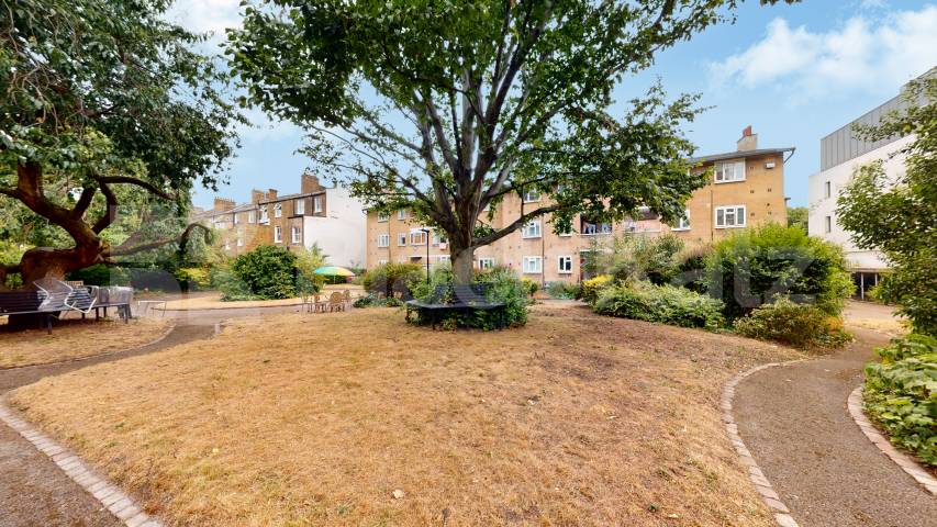 This stylish one double bedroom flat boasts size, quality and location all in one Minford Gardens, West Kensington, W14,  Charcroft Court Minford Gardens