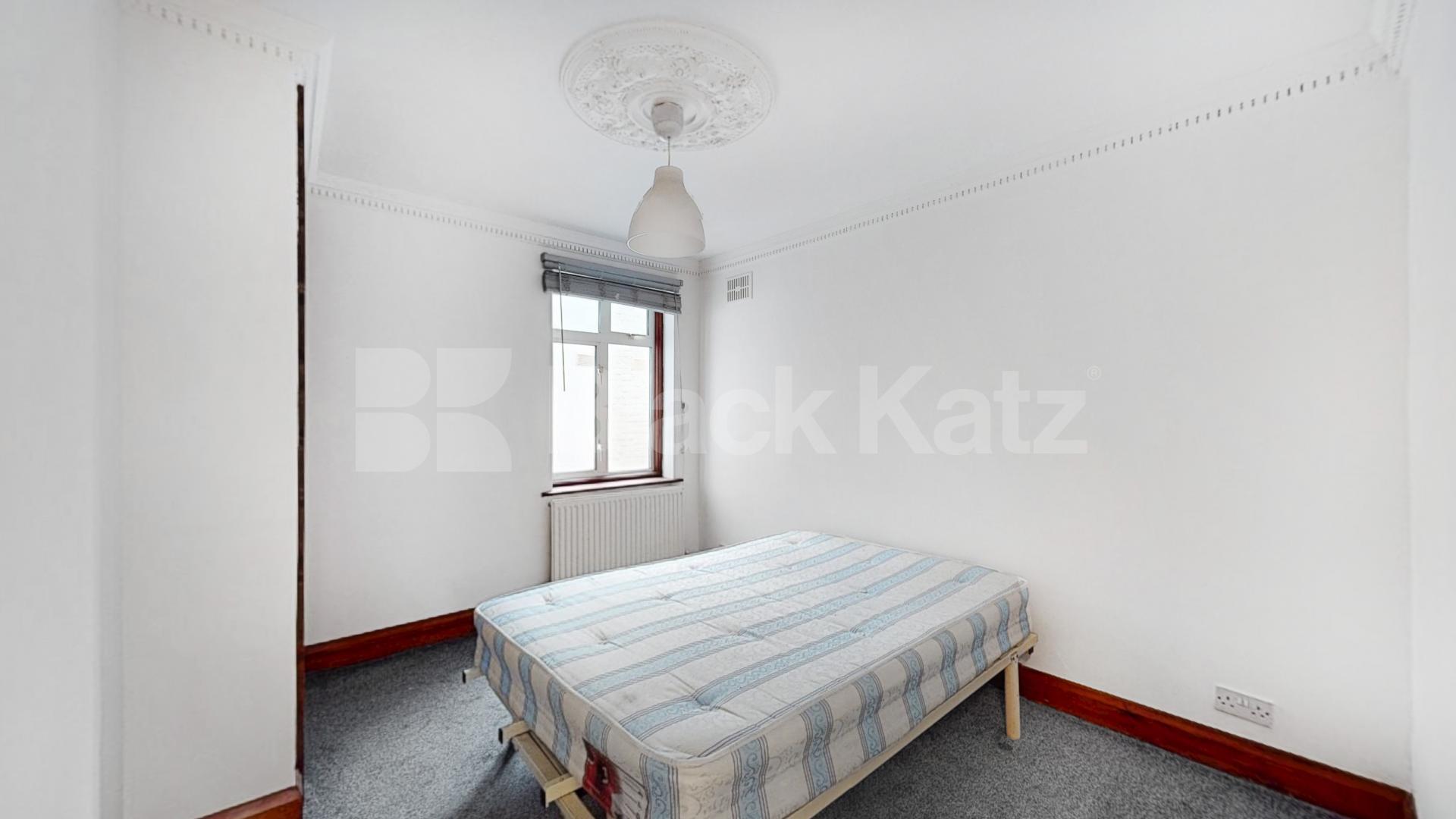 			3 Bedroom, 3 bath, 1 reception 			 Acland Road,  London  NW2