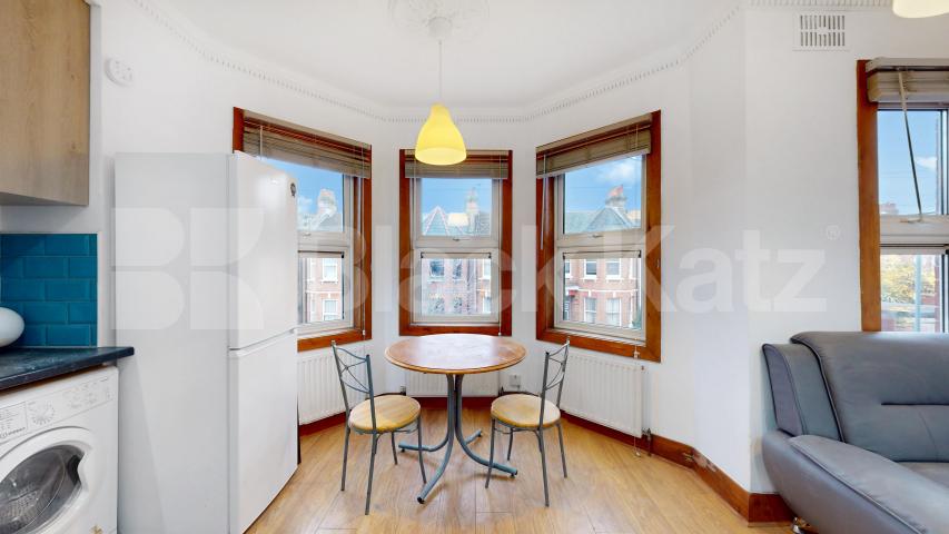 			3 Bedroom, 3 bath, 1 reception 			 Acland Road, London, NW2,  London