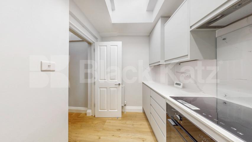 Stylish Refurbished 1 Bed Apartment in Bell Street mins to Regents Park Bell Street, Marylebone