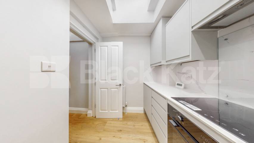 Stylish Refurbished 1 Bed Apartment in Bell Street mins to Regents Park Bell Street, Marylebone