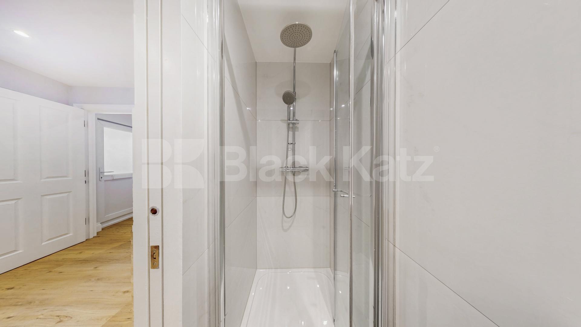 Stylish Refurbished 1 Bed Apartment in Bell Street mins to Regents Park Bell Street, Marylebone