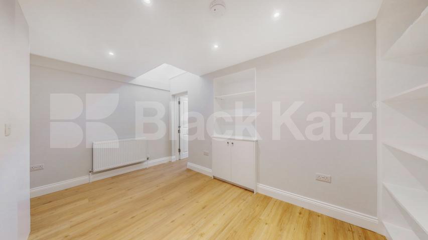 Stylish Refurbished 1 Bed Apartment in Bell Street mins to Regents Park Bell Street, Marylebone