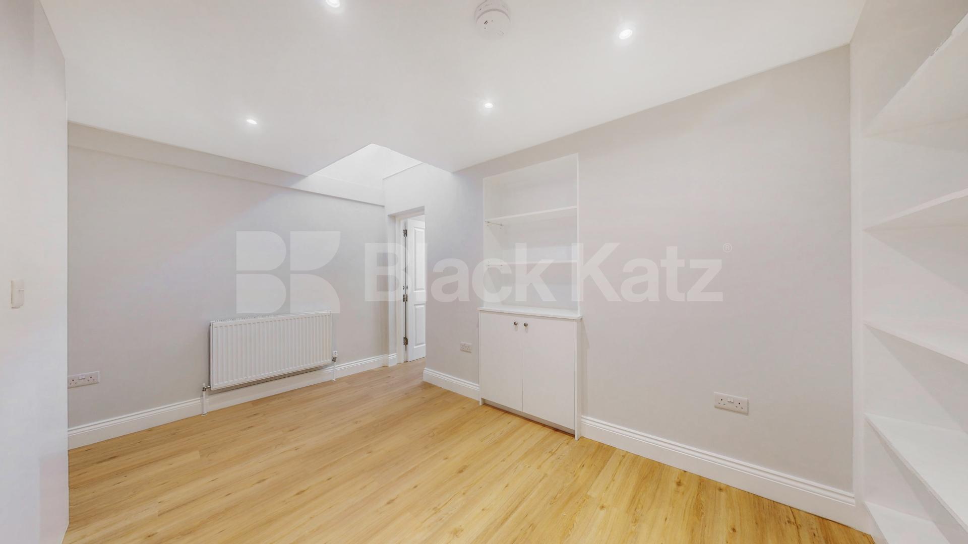 Stylish Refurbished 1 Bed Apartment in Bell Street mins to Regents Park Bell Street, Marylebone