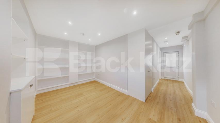 Stylish Refurbished 1 Bed Apartment in Bell Street mins to Regents Park Bell Street, Marylebone
