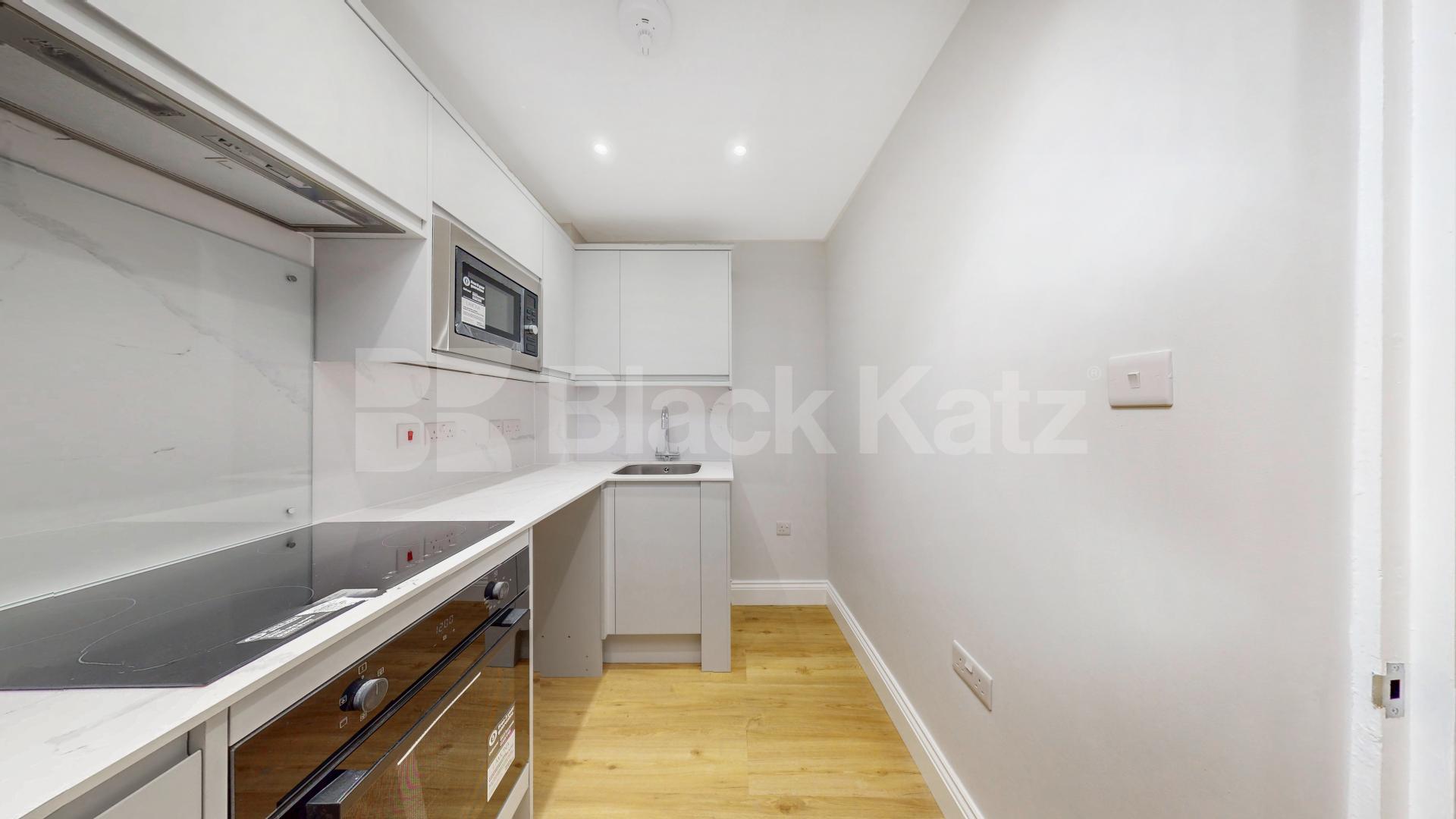 Stylish Refurbished 1 Bed Apartment in Bell Street mins to Regents Park Bell Street, Marylebone