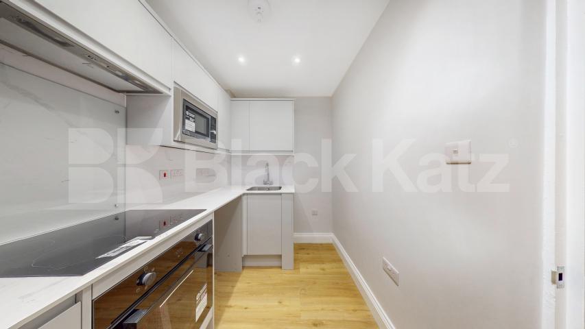 Stylish Refurbished 1 Bed Apartment in Bell Street mins to Regents Park Bell Street, Marylebone