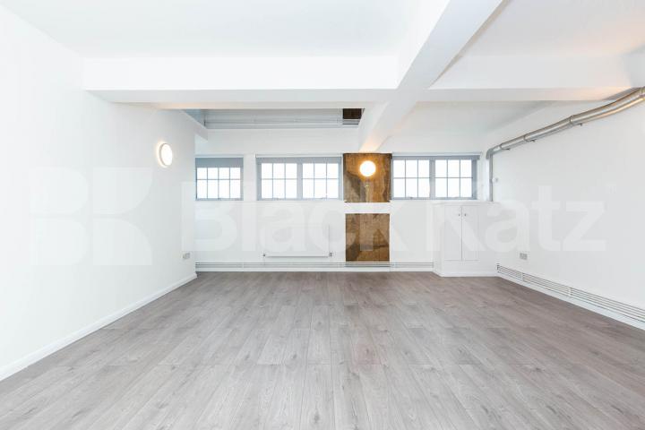 Stunning modern newly refurbished live/work three bedroom apartment Ability View - Kingsland Road, Haggerston