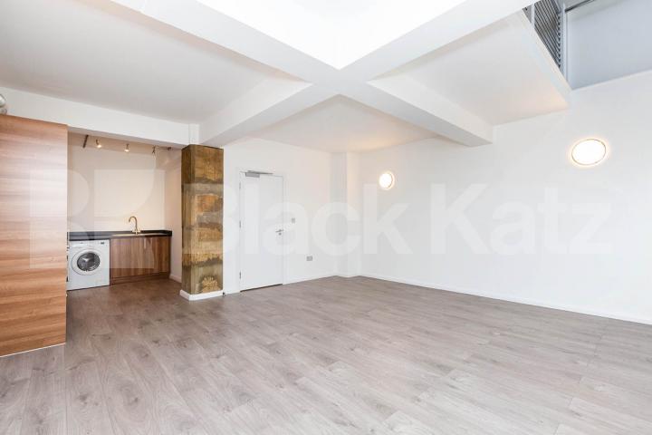 Stunning modern newly refurbished live/work three bedroom apartment Ability View - Kingsland Road, Haggerston