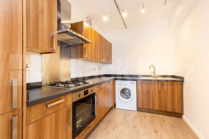 Stunning modern newly refurbished live/work three bedroom apartment Ability View - Kingsland Road, Haggerston
