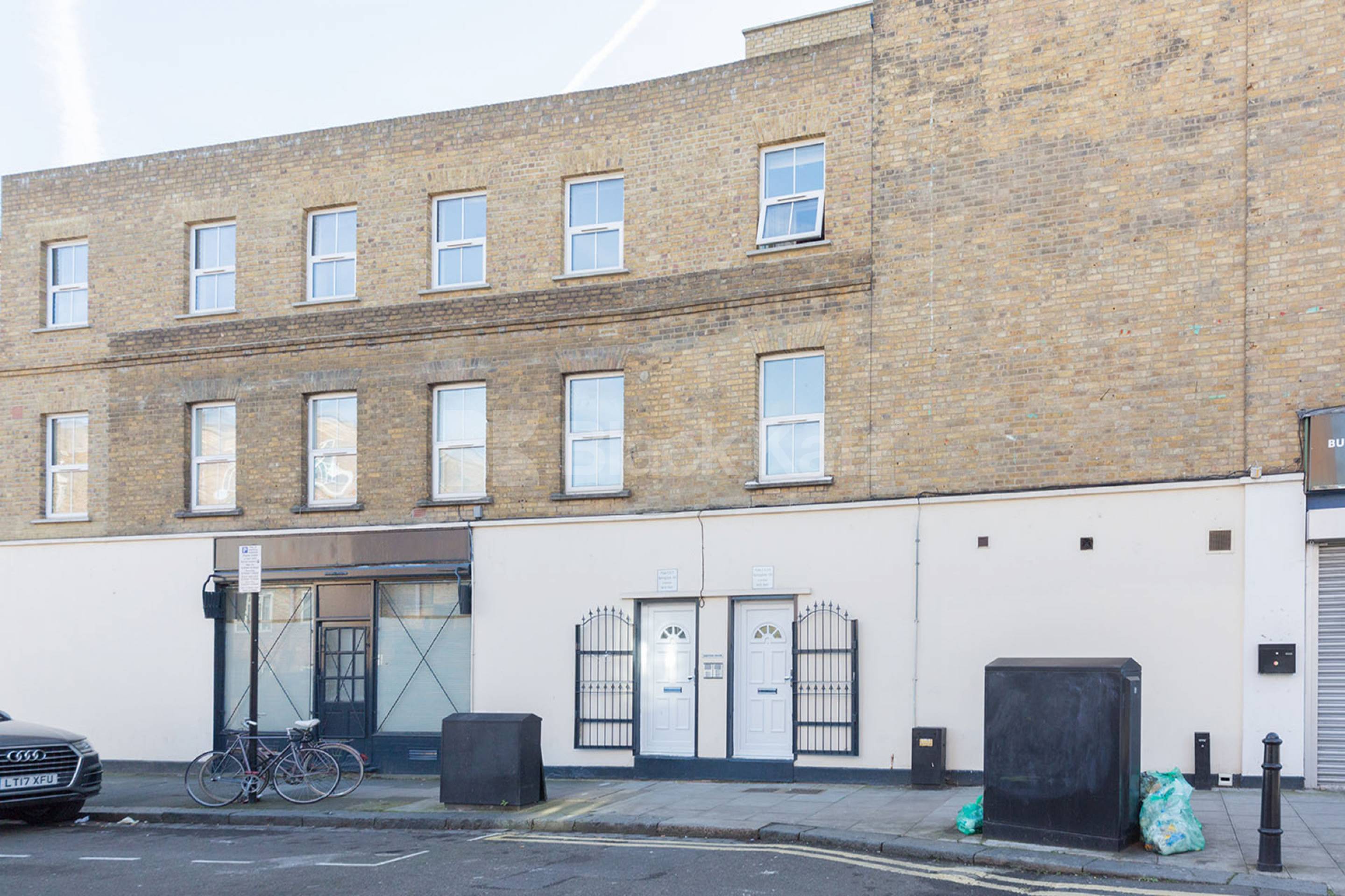 large self contained studio in Hackney Springdale Road , Stoke Newington N16