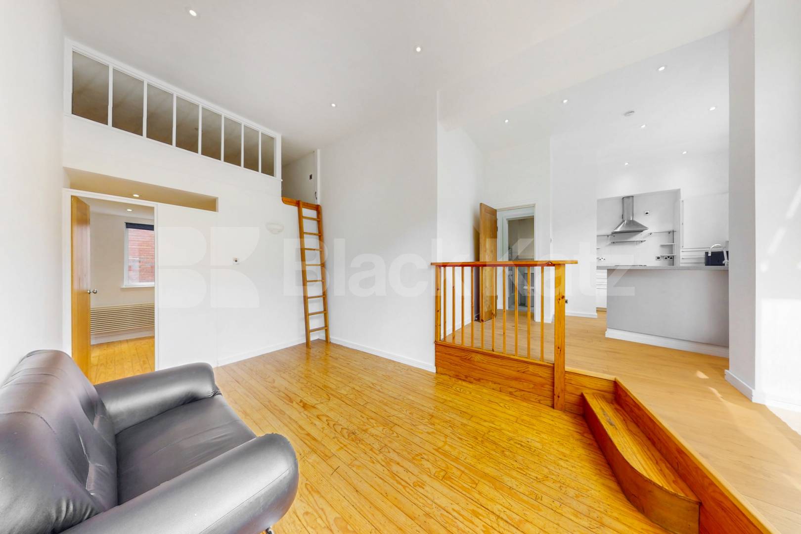 Superbly located & offering 528 Sq. Ft. of living & entertaining space  Newington Causeway, Borough