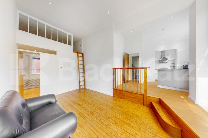 Superbly located & offering 528 Sq. Ft. of living & entertaining space  Newington Causeway, Borough