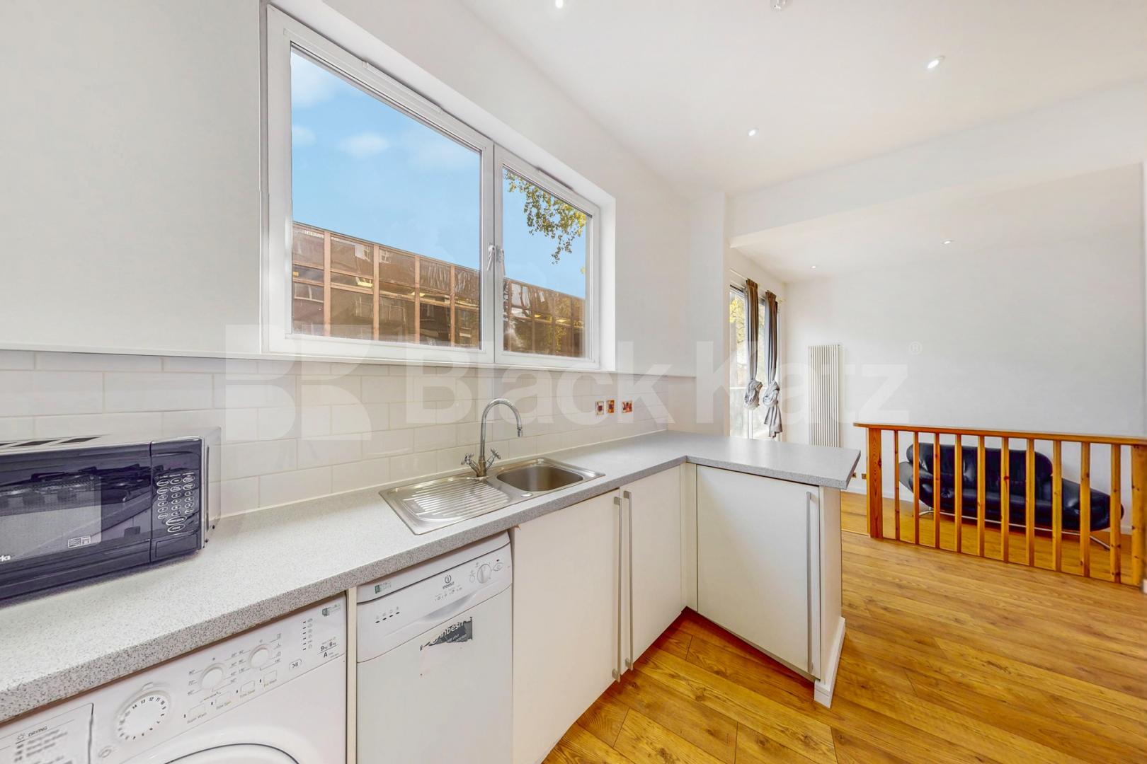 Superbly located & offering 528 Sq. Ft. of living & entertaining space  Newington Causeway, Borough