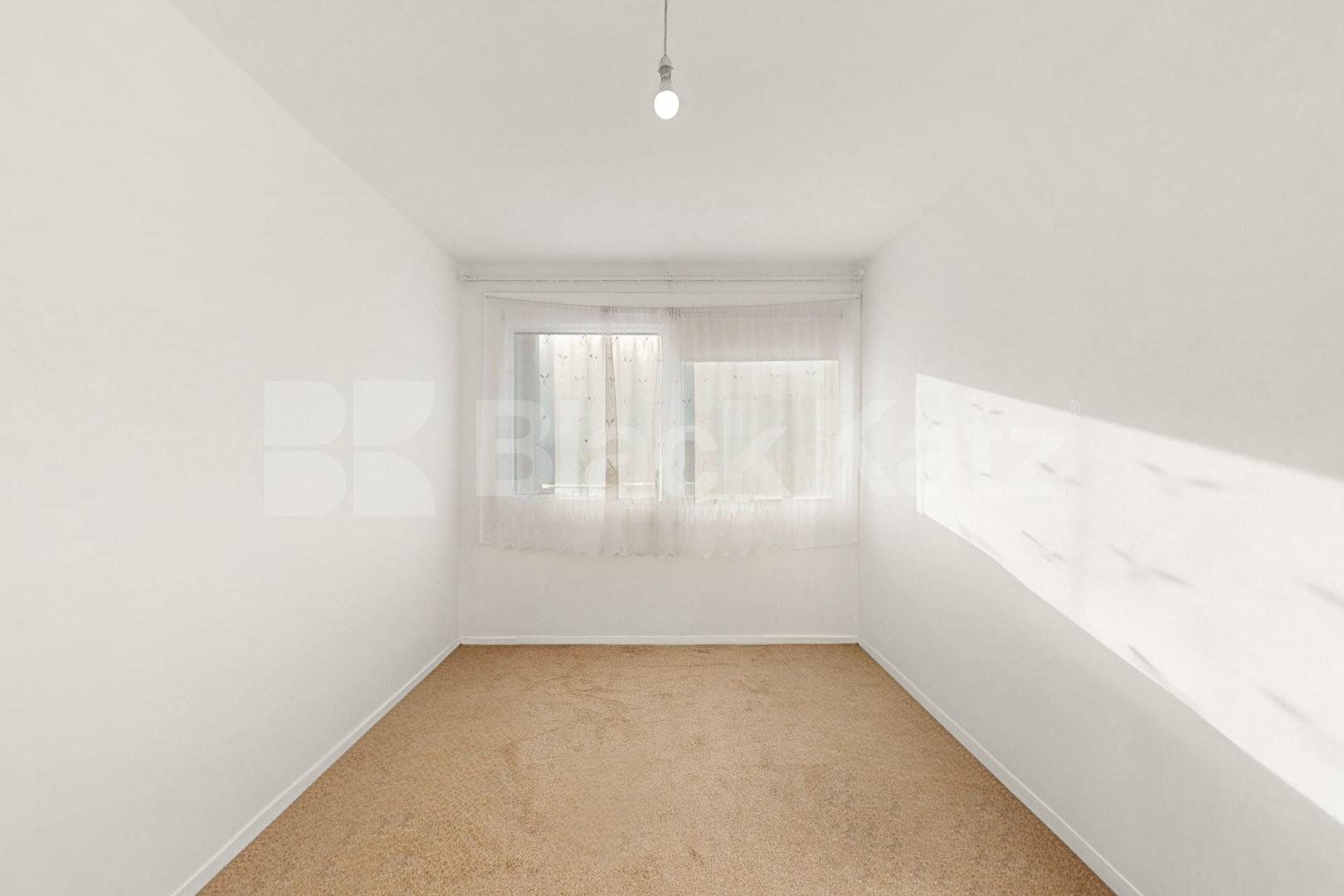 Modern recently refurbished two bed in central location mins to tube Alfred Road , Westbourne Park