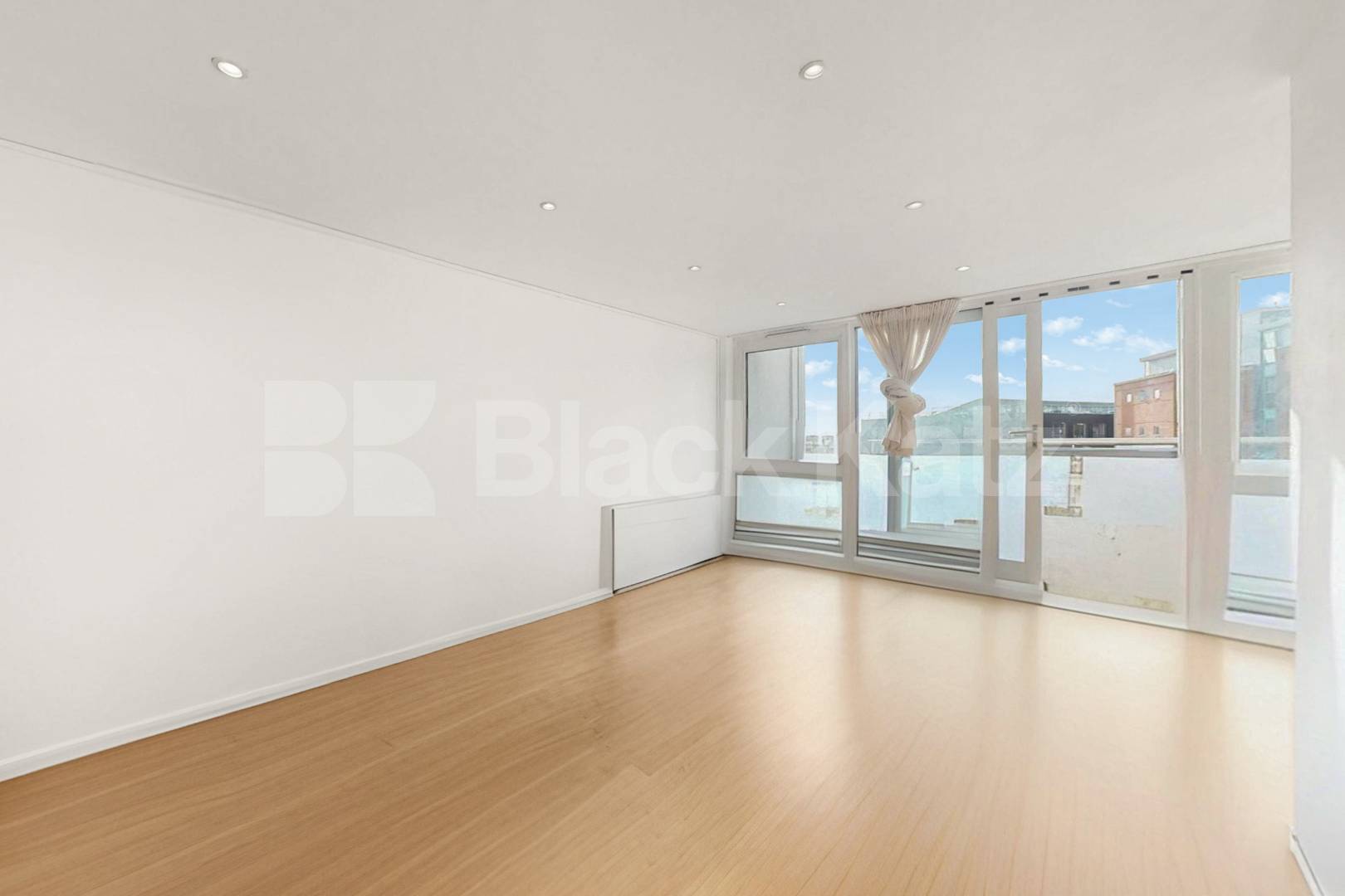 Modern recently refurbished two bed in central location mins to tube Alfred Road , Westbourne Park