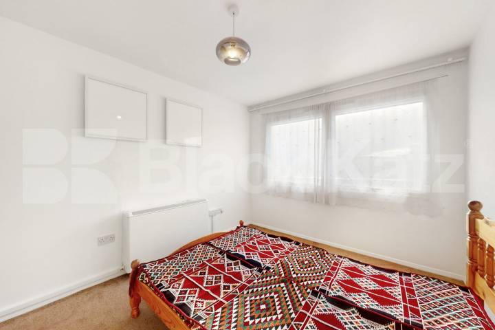 Modern recently refurbished two bed in central location mins to tube Alfred Road , Westbourne Park