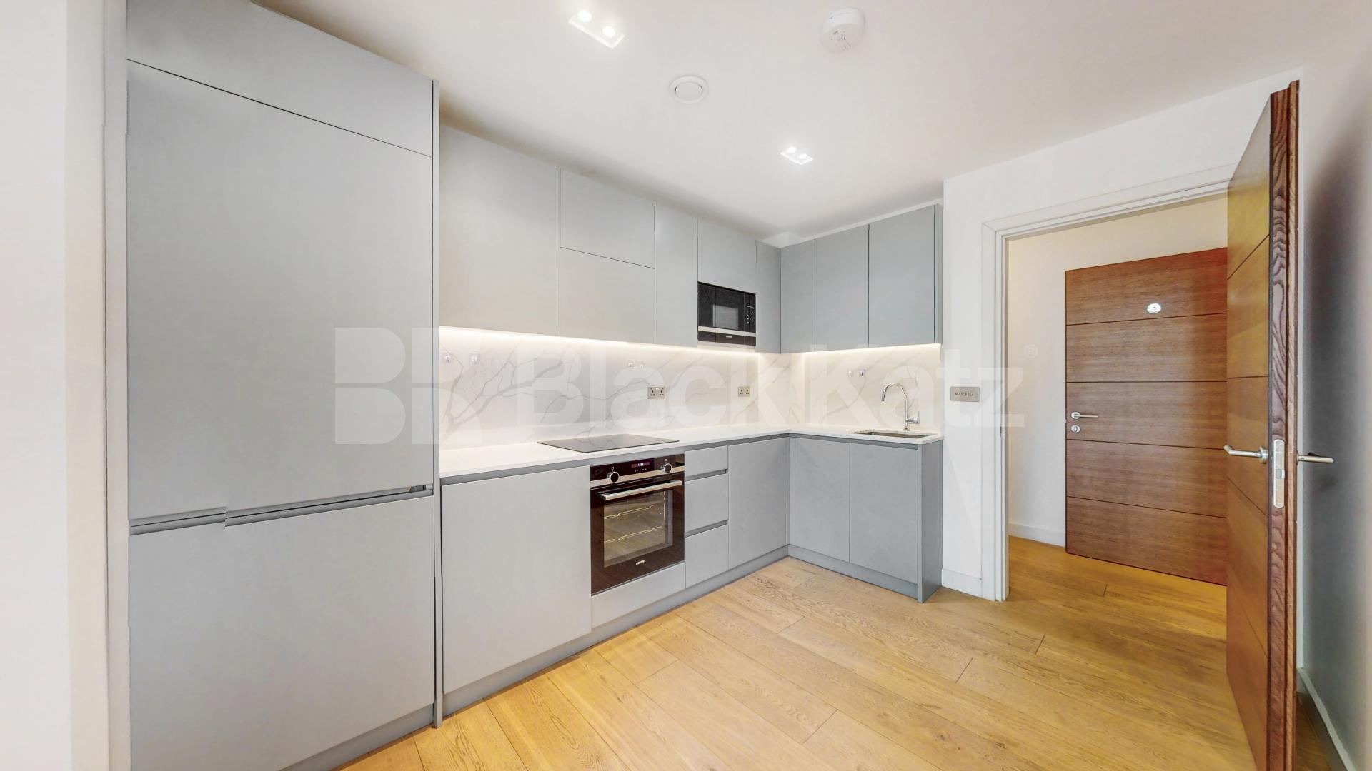 Stunning One Bedroom Apartment in Exclusive Keskidee Development, N1 Gifford Street , Kings Cross