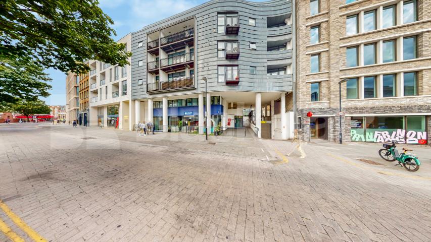 located by farringdon station a 1 bedroom apartment within a new build Turnmill Street, Farringdon 