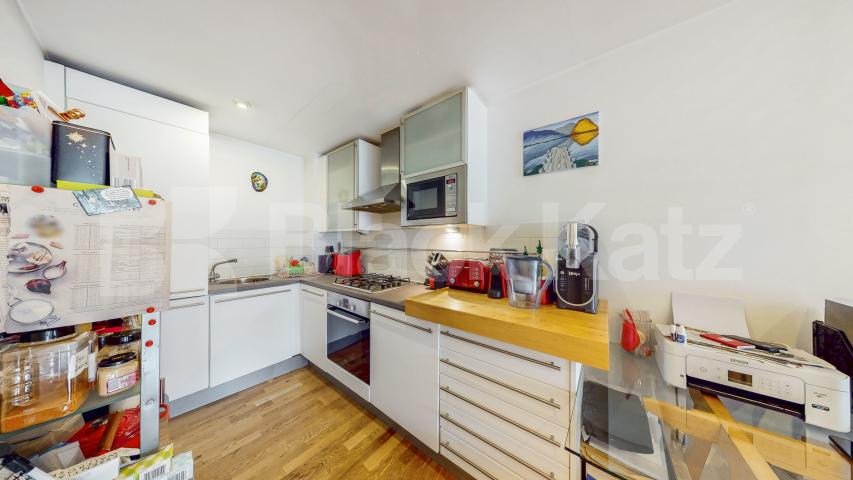 located by farringdon station a 1 bedroom apartment within a new build Turnmill Street, Farringdon 