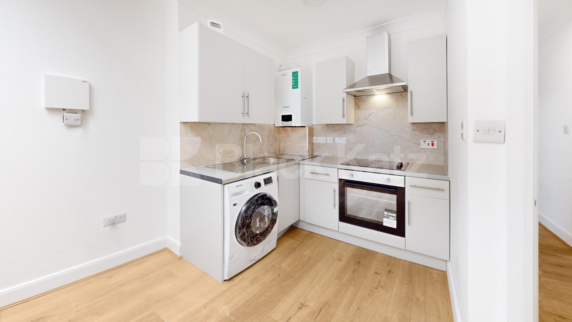 Newly refurbished two bed mins to Queens Park tube and shops Kilburn Lane, Queens Park / Maida Vale