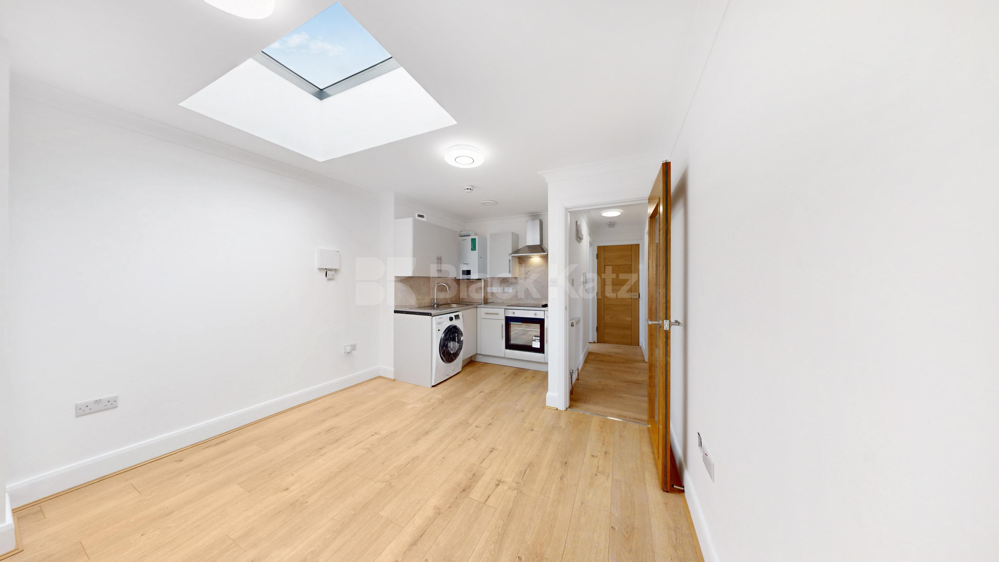 Newly refurbished two bed mins to Queens Park tube and shops Kilburn Lane, Queens Park / Maida Vale W9