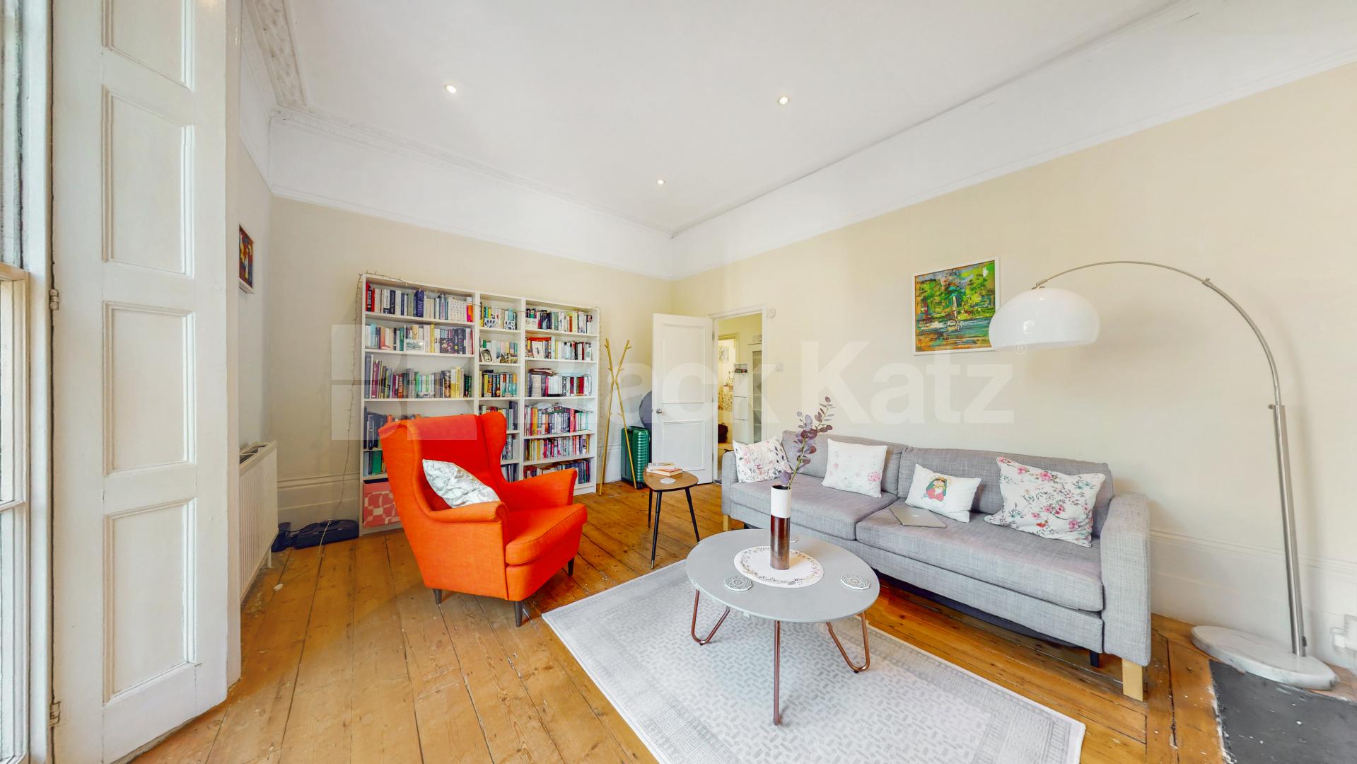 Stunning one bed set within a period house with high ceilings & wood floors! Camden Road, Camden