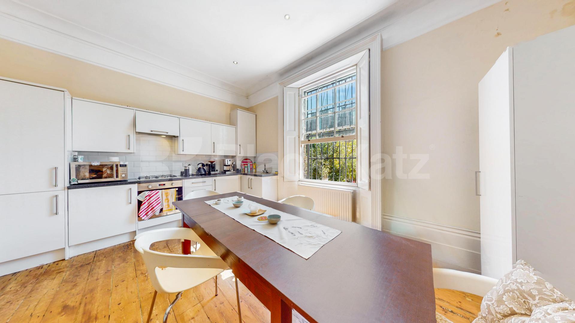 Fantastic two bed set within a period house with high ceilings & wood floors! Camden Road, Camden