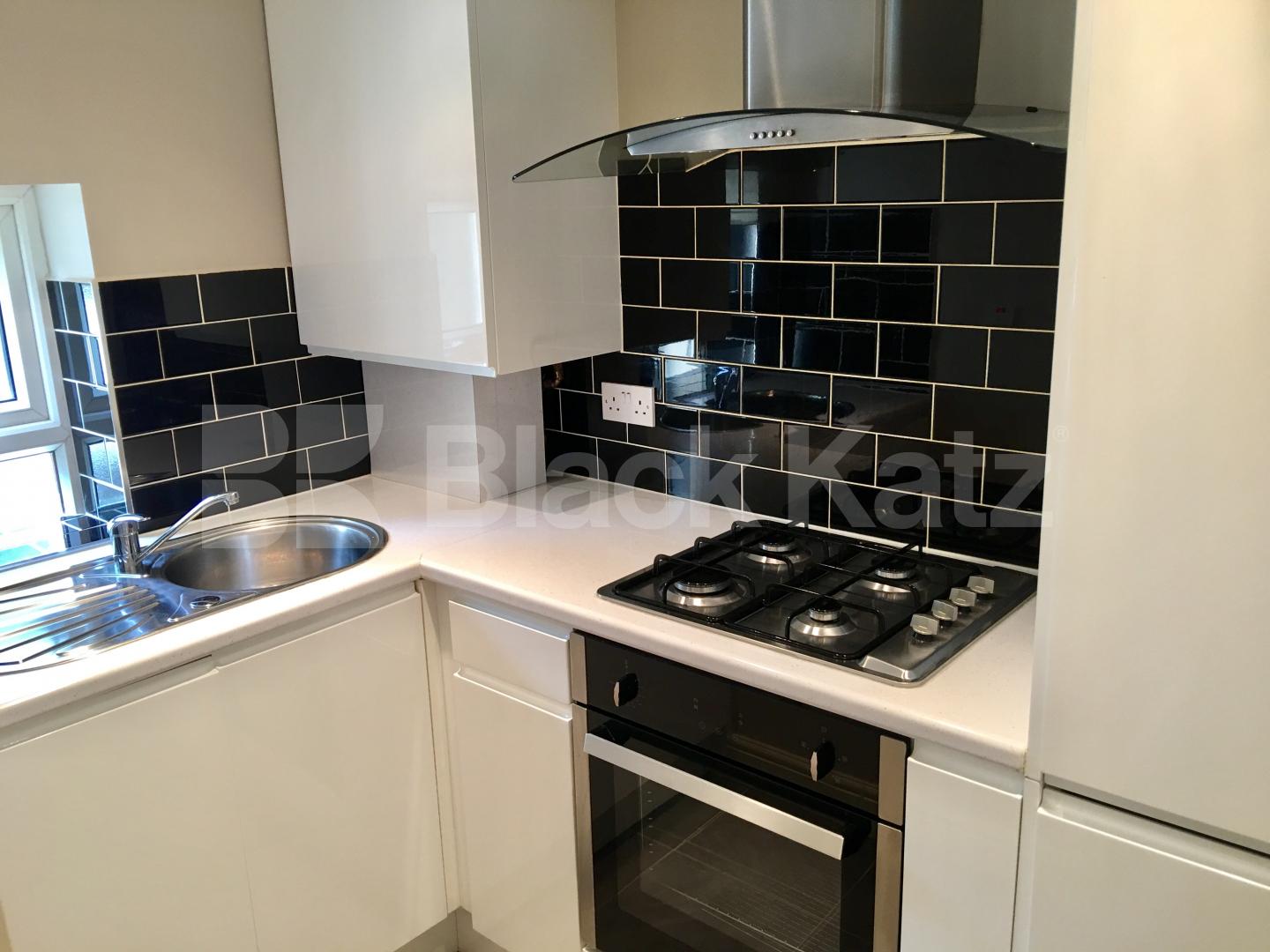 			NEW INSTRUCTION , 2 Bedroom, 1 bath, 1 reception Apartment			 Knollys Road, Tulse Hill/ Streatham Hill