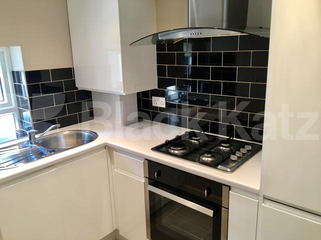 			NEW INSTRUCTION , 2 Bedroom, 1 bath, 1 reception Apartment			 Knollys Road, Tulse Hill/ Streatham Hill