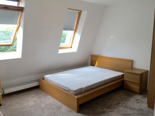 			AVAILABLE NOW , 3 Bedroom, 1 bath, 1 reception House			 St Andrews Square, LADBROKE GROVE